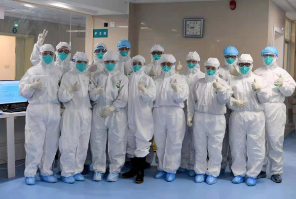 深圳市夢(mèng)網(wǎng)慈善基金會(huì)向三家醫(yī)院捐贈(zèng)價(jià)值600萬(wàn)的現(xiàn)金及產(chǎn)品