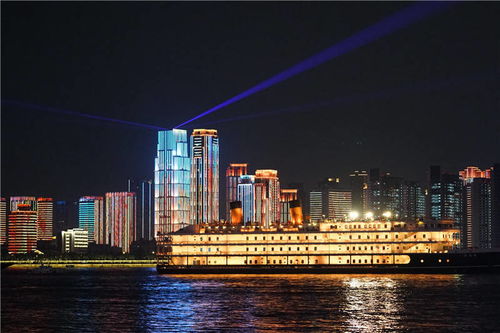 武漢25公里大型燈光秀深情告白祖國(guó)